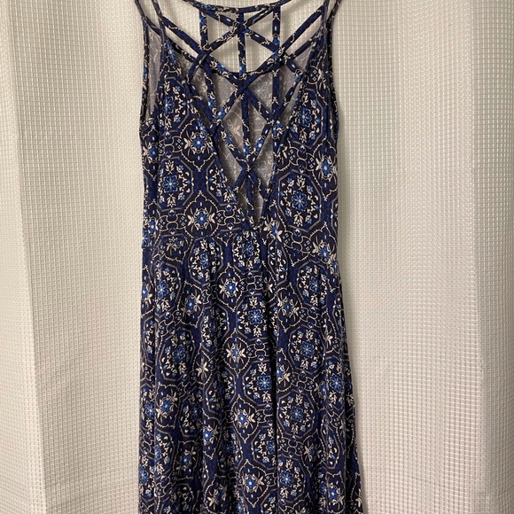 Blue Notes summer dress crisscross tie back - Picture 4 of 6